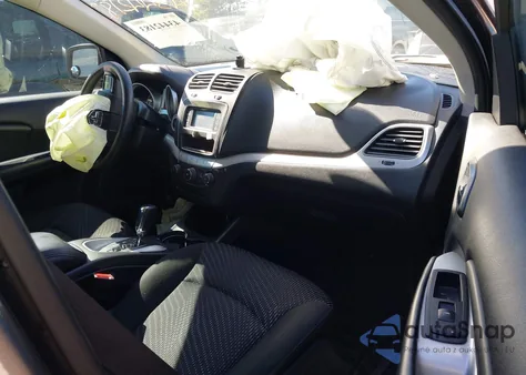 2020 Dodge Journey Se Value z USA, uszkodzony, nr VIN 3C4PDCAB6LT274525